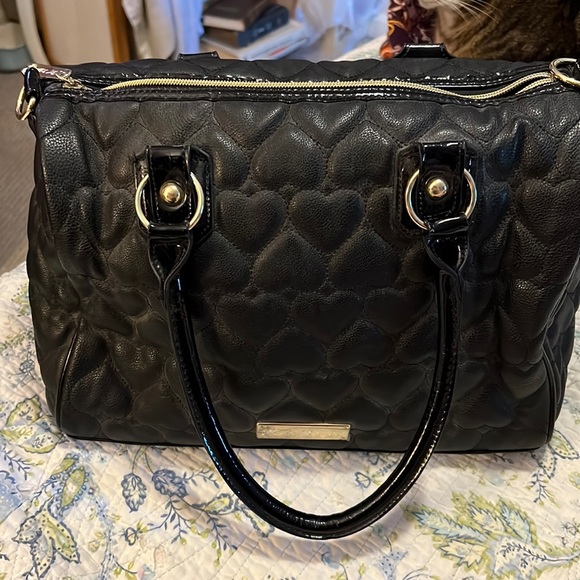 Betsey Johnson Handbags - Betsy Johnson black bag with hearts